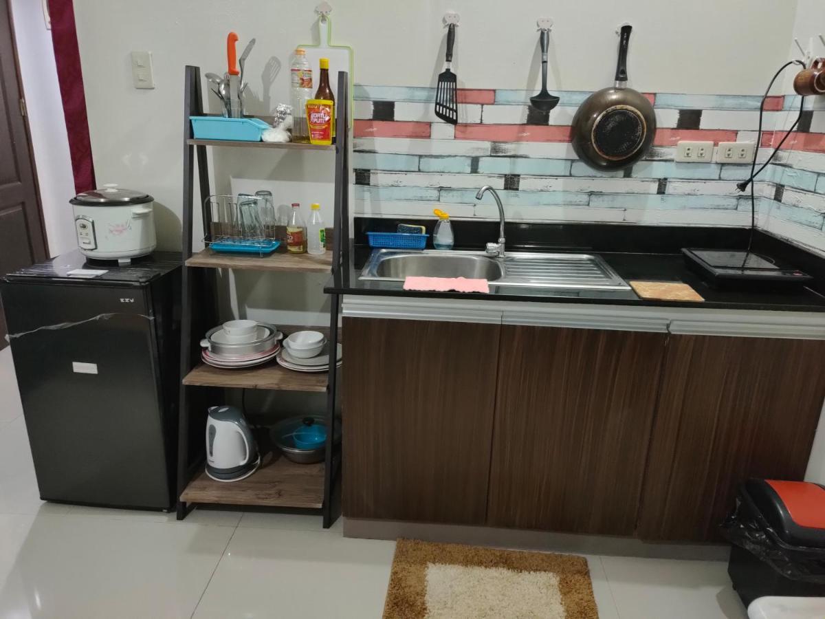 Paranaque City Mhavic Family Room ,Group Friend Good For 6 Guest מראה חיצוני תמונה